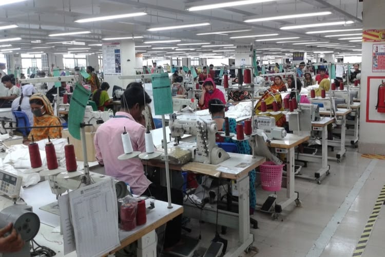 Print on Demand vs Private Label by quality garments manufacturing